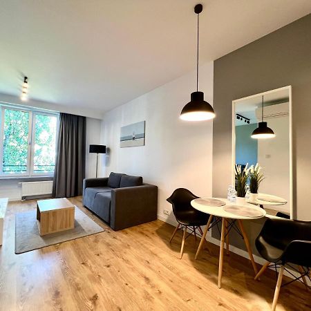 K22 Large Apart Slawinska 509 Warsaw Exterior photo