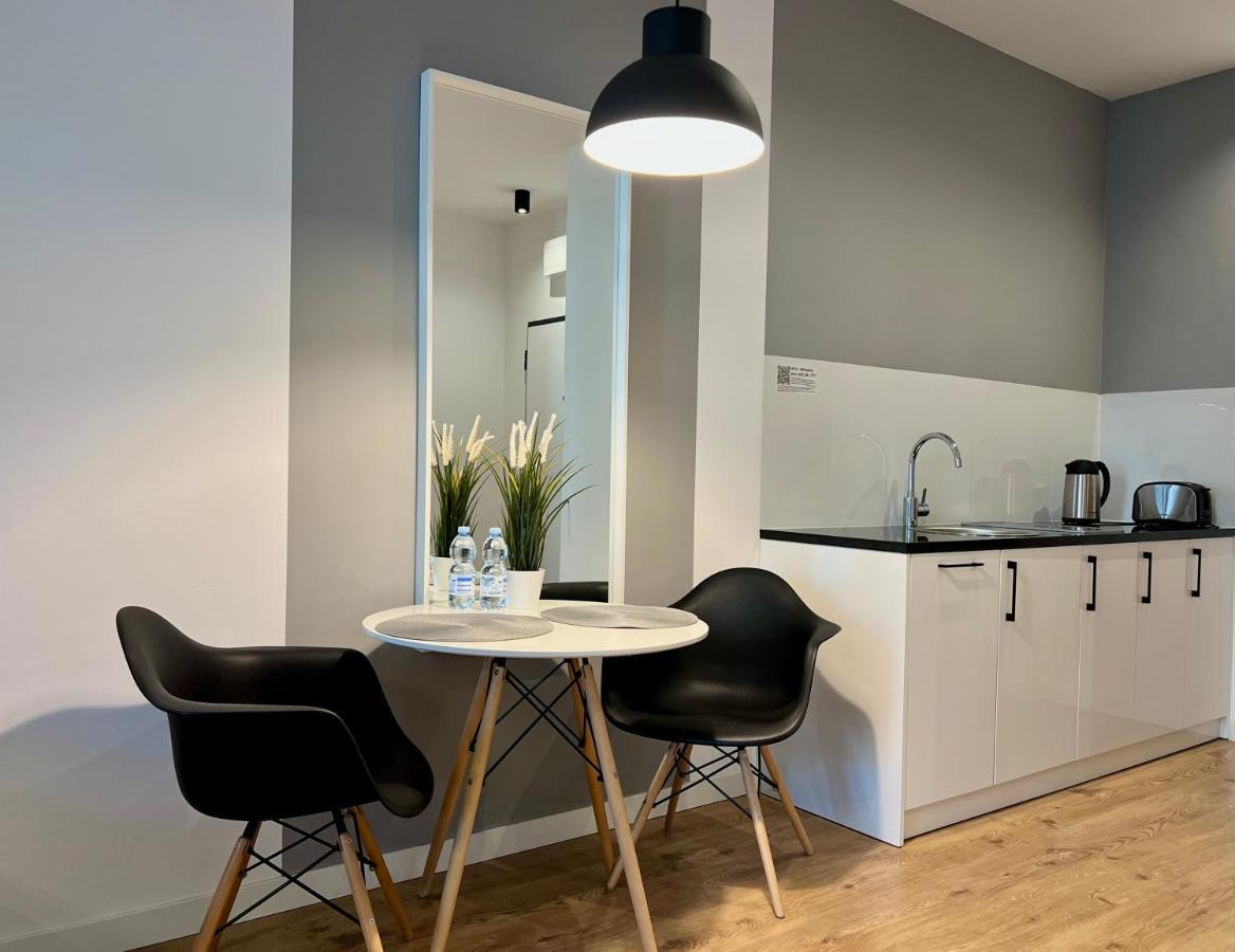 K22 Large Apart Slawinska 509 Warsaw Exterior photo